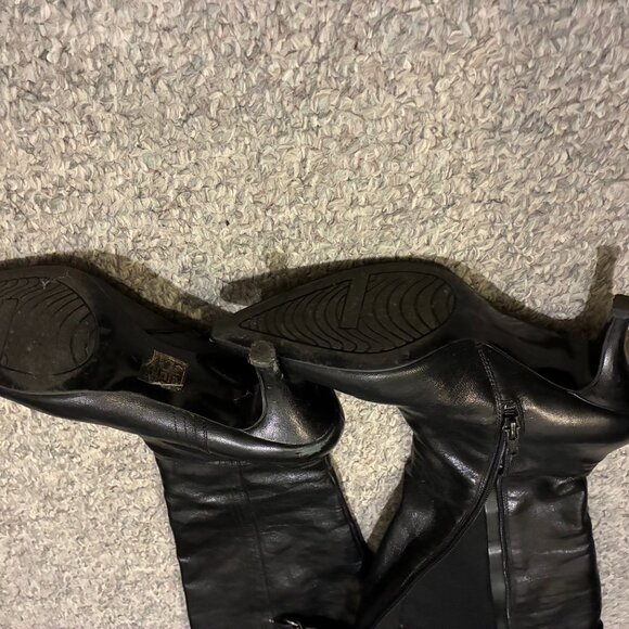 Black Bandolino Long Leather Boots Sz 7 - Picture 2 of 3